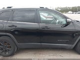 Jeep Cherokee Latitude Fwd 1C4PJLCB1JD552725 fotografie