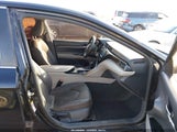 Toyota Camry Le 4T1B11HK5KU243070 photo