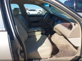 Lincoln Town Car Signature 1LNHM81WX7Y639308 снимка