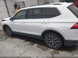 Volkswagen Tiguan 2.0T Se/2.0T Se R-Line Black/2.0T Sel 3VV2B7AX3LM055004 снимка