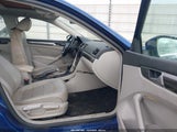 Volkswagen Passat 1.8T Se 1VWBT7A33GC030259 photo