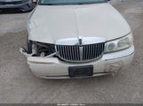Lincoln Town Car Cartier 1LNHM83W41Y699881 fotografie