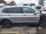 Volkswagen Tiguan 2.0T Se/2.0T Wolfsburg Edition 3VVNB7AX0RM114998 снимка