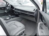 Audi Q7 3.0T Premium WA1VAAF77HD008625 снимка