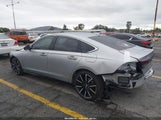 Honda Accord Hybrid Touring 1HGCY2F89SA036072 fotografie