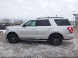 Ford Expedition Xlt 1FMJU1JT8JEA36316 photo