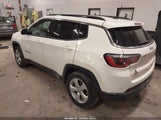 Jeep Compass Latitude 4X4 3C4NJDBB9JT282961 fotografie