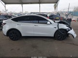 Tesla Model Y Long Range Dual Motor Rear-Wheel Drive 7SAYGDED7SF221636 fotografie