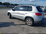 Volkswagen Tiguan R-Line/S/Se/Sel WVGAV7AX2GW537692 fotografie