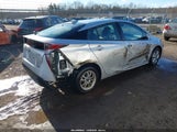 Toyota Prius Four JTDKARFU0H3037662 снимка