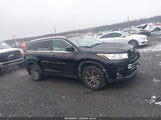 Toyota Highlander Xle 5TDJZRFH0JS531614 снимка