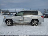 Toyota Highlander Hybrid Limited JTEEW44A382008992 photo