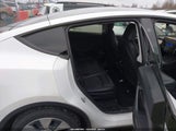 Tesla Model Y Awd/Long Range Dual Motor All-Wheel Drive 7SAYGAEE3PF960131 fotografie