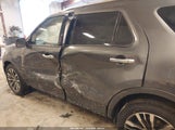 Ford Explorer Platinum 1FM5K8HT7HGE30829 fotografie