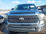 Toyota Tundra Sr5 4.6L V8 5TFRM5F12JX122974 снимка