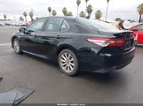 Toyota Camry Le 4T1B11HK6KU729872 photo