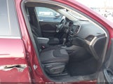 Jeep Cherokee Latitude 1C4PJLCSXEW320778 снимка