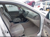 Toyota Camry Le 4T1BE32KX3U213735 снимка