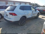 Volkswagen Tiguan 2.0T Se 3VV3B7AX0NM177942 снимка