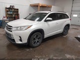 Toyota Highlander Le 5TDZARFH1JS034825 снимка