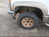 Chevrolet Suburban  Lt 1GNFK16R0XJ301055 fotografie