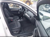 Audi Q3 2.0T Premium WA1ECCFS9HR006436 снимка
