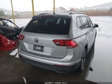 Volkswagen Tiguan 2.0T S 3VV1B7AXXNM087494 photo