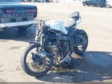 Suzuki Gsx-R600 JS1GN7FA8P7100027 снимка