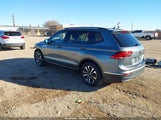 Volkswagen Tiguan 2.0T S 3VVRB7AX0RM136162 fotografie