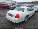 Lincoln Town Car Signature Limited 1LNHM82V56Y634358 снимка