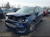 Chrysler Pacifica Touring-L 2C4RC1BG9HR712345 снимка