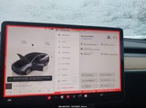 Tesla Model Y Long Range Dual Motor All-Wheel Drive 7SAYGDEE0NF382309 fotografie
