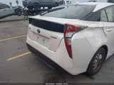Toyota Prius Two JTDKBRFU6H3042216 снимка