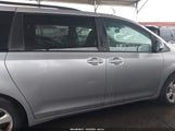 Toyota Sienna Le 8 Passenger 5TDKZ3DC5HS773253 снимка