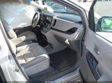 Toyota Sienna Xle Premium 8 Passenger 5TDYK3DC3FS685913 fotografie