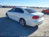 Volkswagen Passat 1.8T Se 1VWBT7A32FC014648 снимка