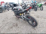 Ducati Panigale V2 ZDMHAATW5SB016003 снимка