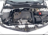 Chevrolet Malibu 1Lt 1G1ZE5ST1HF228684 снимка
