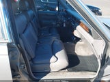 Lincoln Town Car Signature 1LNBM82F3KY653998 fotografie