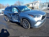 Toyota Highlander Xle 5TDGZRBH7NS217819 fotografie