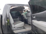 Toyota Tundra Limited 5.7L V8 5TFDV58129X086333 photo