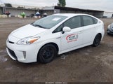 Toyota Prius Two JTDKN3DU8F1922138 снимка