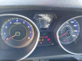 Hyundai Elantra Limited (Ulsan Plant) KMHDH4AE8CU385666 photo