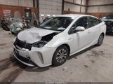 Toyota Prius Le Awd-E JTDL9MFUXN3034537 photo