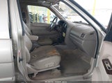 Nissan Pathfinder Le JN8DR09Y11W586226 снимка
