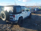 Jeep Wrangler Jk Unlimited Sahara 4X4 1C4HJWEG2JL800159 photo