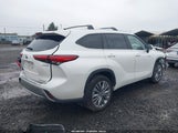 Toyota Highlander Hybrid Platinum 5TDEBRCH9MS023625 fotografie