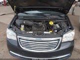 Chrysler Town & Country Touring-L 2C4RC1CGXFR655777 fotografie