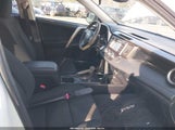 Toyota Rav4 Le JTMBFREV4JJ242107 снимка