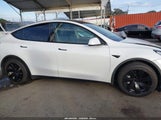 Tesla Model Y Long Range Dual Motor All-Wheel Drive 5YJYGDEE9MF232047 fotografie